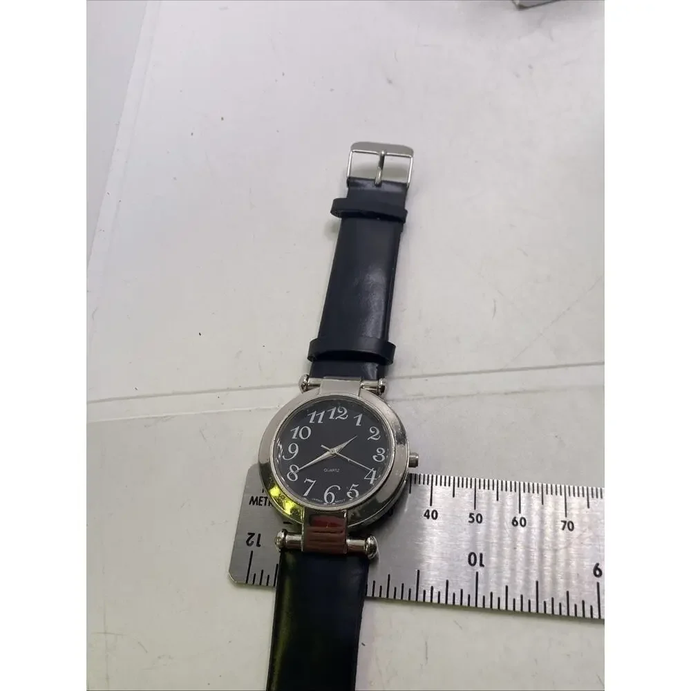 Vintage Avon Womens Watch Works New Battery